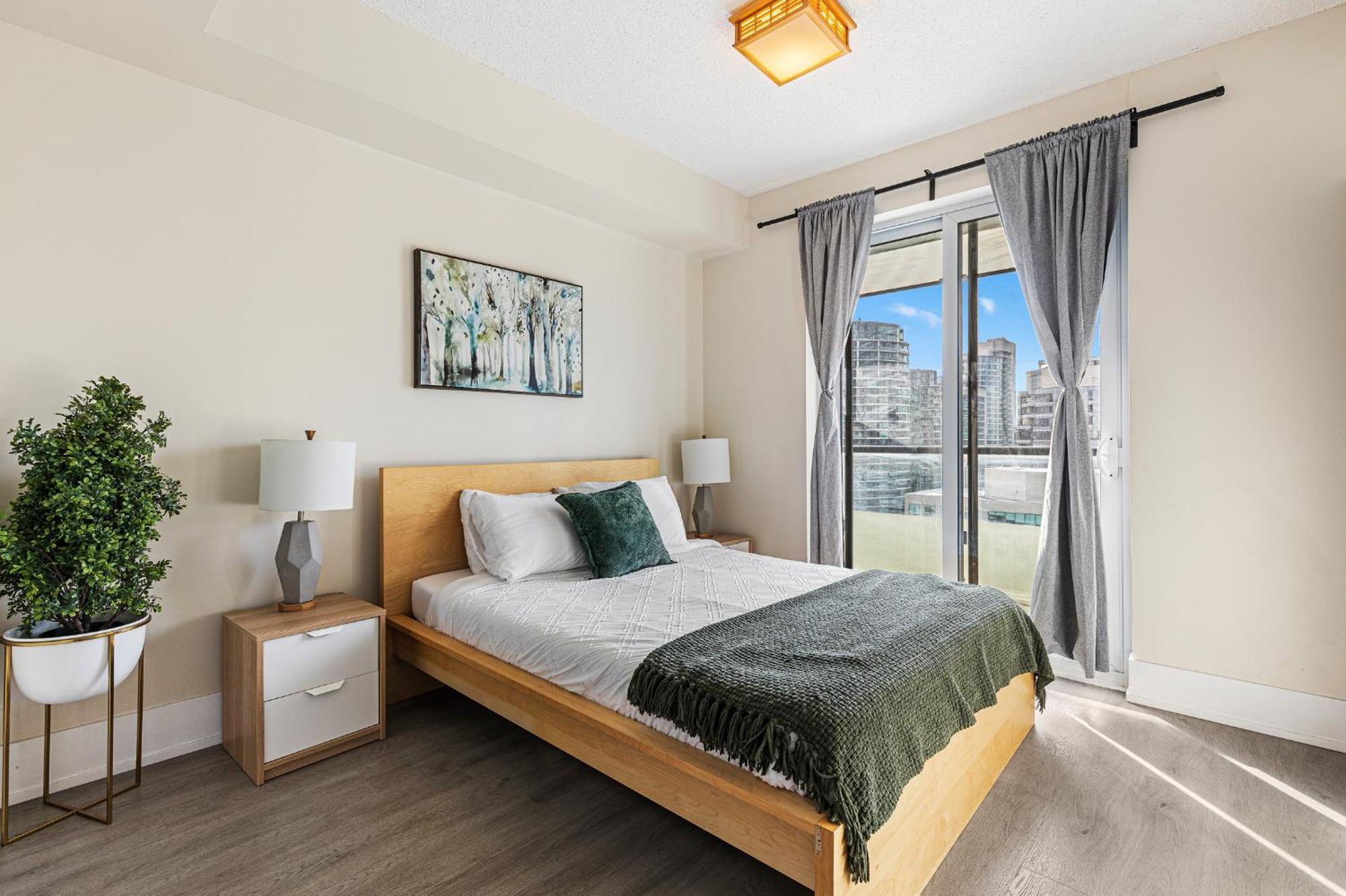 3 Bedroom Beside Cn Tower With Parking Downtown Toronto Ngoại thất bức ảnh